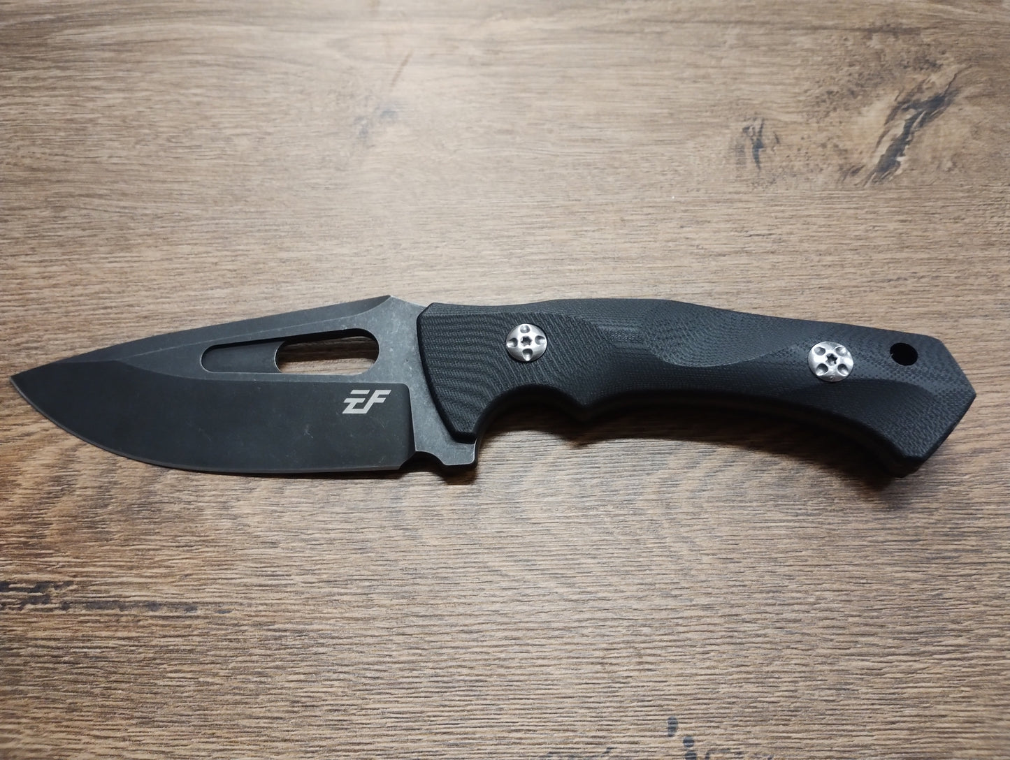 Nóż z ostrzem stałym EDC stal D2 59-60HRC G10 taktyczny survivalowy 23 cm