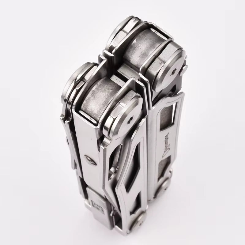 Multitool Full Set Silver – narzędzie 30w1 ze stali nierdzewnej w etui